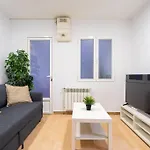 Acogedor Apartamento Interior En Sotano En Barrio Salamanca - Boc5